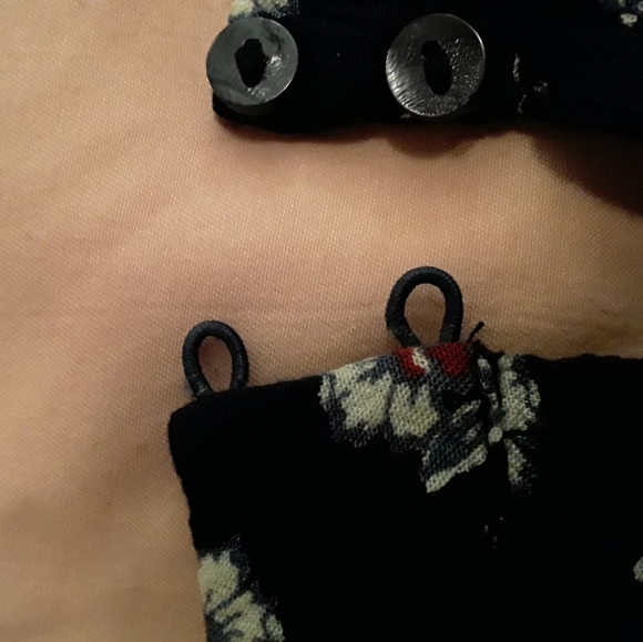 Abercrombie & Fitch Halter - Picture 4 of 6